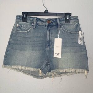 NWT YMI Jeanswear High Rise Fray Hem Shorts women’s/Jr 9